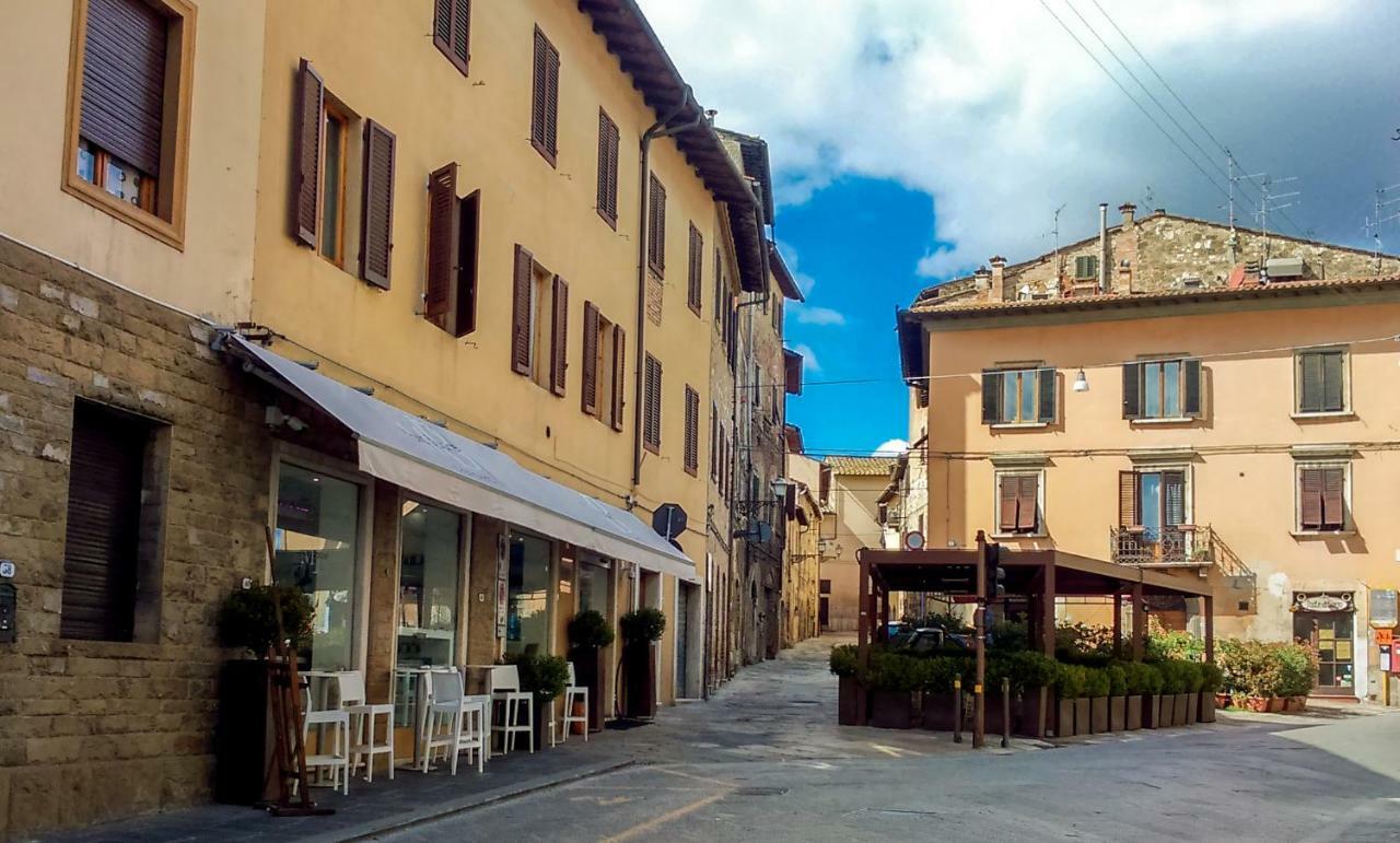 Cheap Apartment In The Old Village Colle di Val d'Elsa Exterior foto